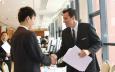 想從企業獲取更多Offer，獵頭顧問應該怎么做？